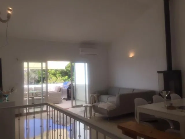 Island Deluxe , 2 Room, 100 Sqm, W-lan, 3 Terrace, 2 Bathroom 公寓 埃斯特波纳