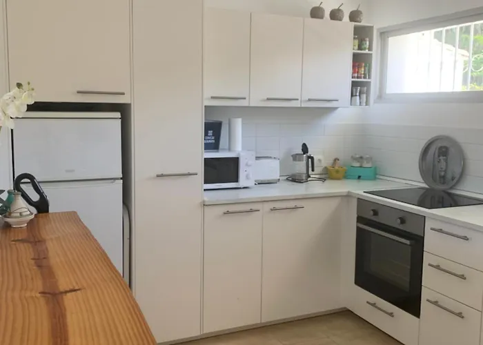 Island Deluxe , 2 Room, 100 Sqm, W-lan, 3 Terrace, 2 Bathroom 埃斯特波纳