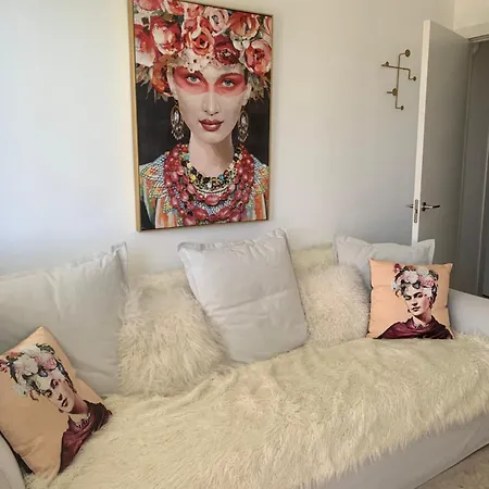 Апартаменти Island Deluxe , 2 Room, 100 Sqm, W-lan, 3 Terrace, 2 Bathroom Естепона